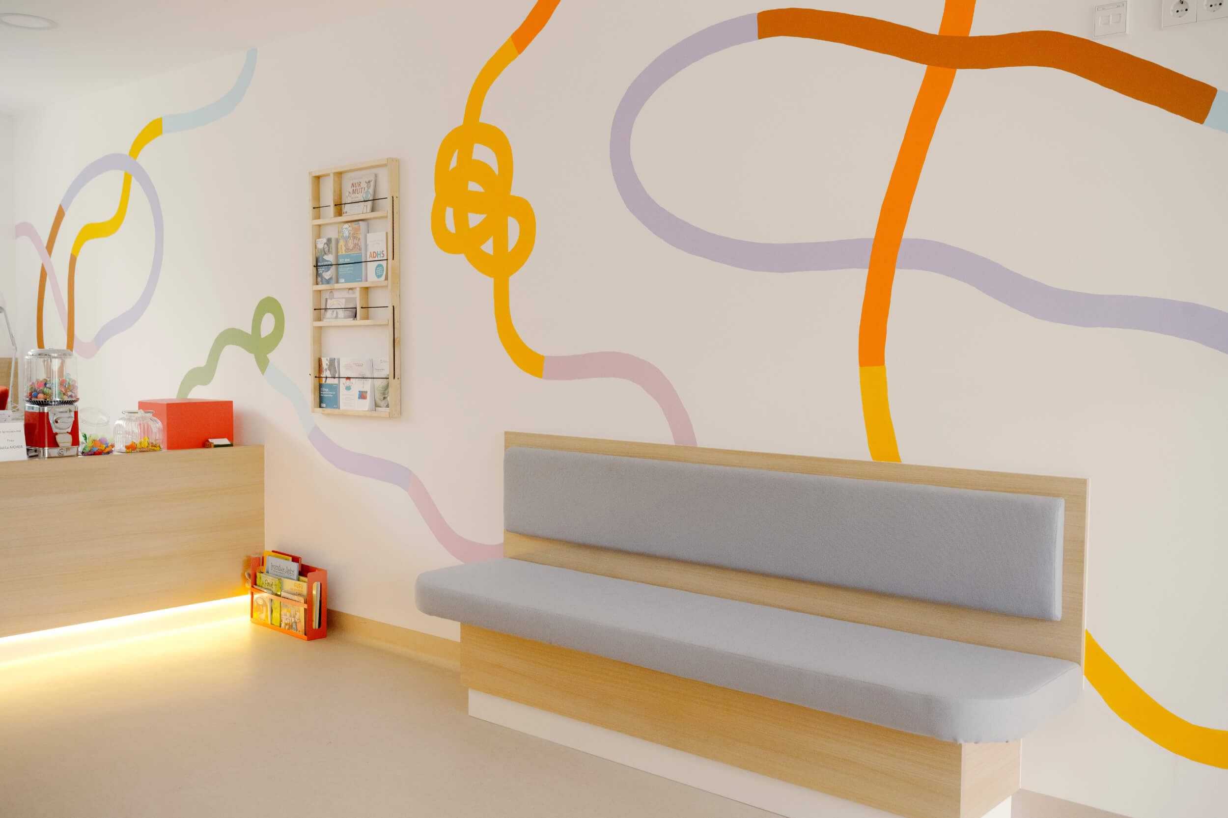 Petra-Hollander-Kinder-und-Jugendpsychiatrie-St-Poelten-Branding-Illustration-Graphic-Design-Mural-Wien-Vienna-03